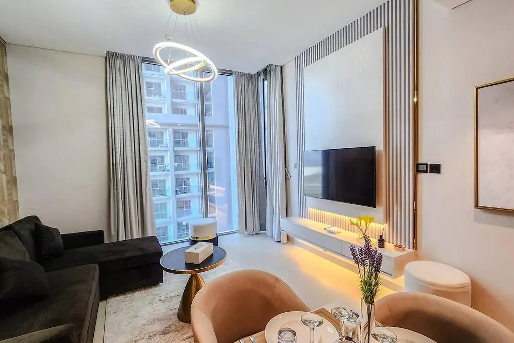 Stay By Latinem Luxury 1Br Holiday Home Cvr A702 Near Burj Khalifa Dubai Apartment